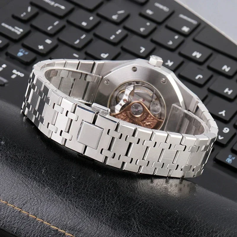 904L roestvrijstalen horlogeba - Audemars Piguet Watch Royal Oak recensie en prijs